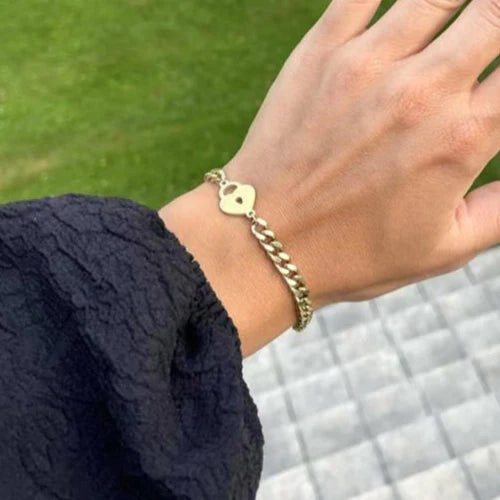 Dominia Bracelet Cherry